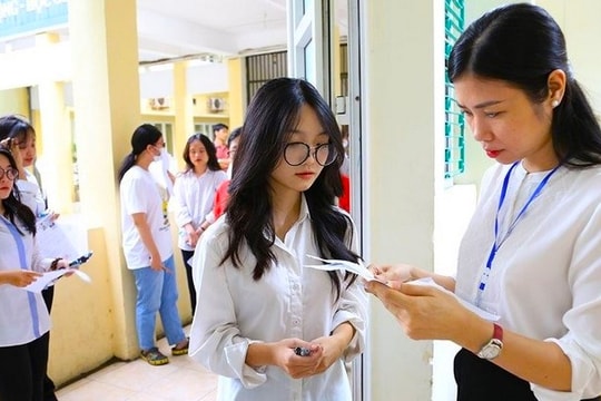 Thi tốt nghiệp THPT 2025: Công bố đề thi tham khảo có tính ổn định trong nhiều năm