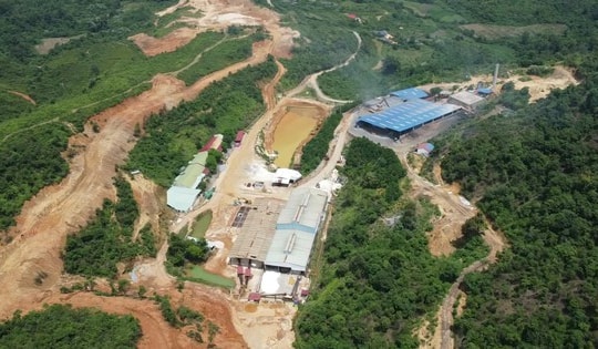 Bắc Kạn: Chủ nhà máy luyện chì ở xã Thượng Quan văng tục với phóng viên, dọa chém người dân kêu ô nhiễm môi trường