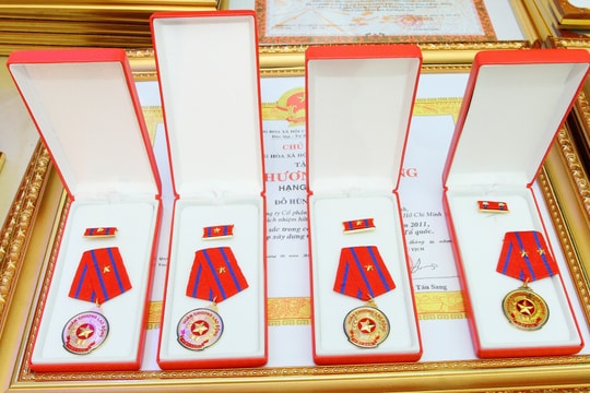 Tiêu chuẩn đề nghị xét tặng Huân chương Lao động hạng Ba