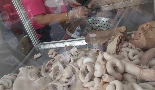 Những quán lòng lợn ngon nức tiếng ở quận Hai Bà Trưng, Hà Nội