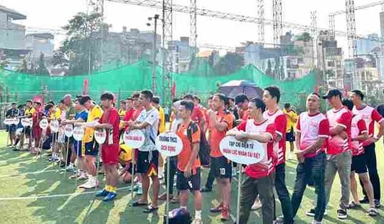 Hân hoan ngày khai mạc giải bóng đá mini quận Cầu Giấy lần thứ 27 - 2024