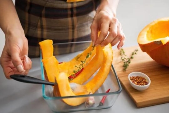 Điều gì xảy ra với cơ thể khi ăn bí ngô thường xuyên?