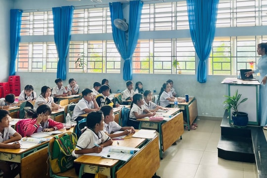 Mức hỗ trợ học phí cho học sinh tiểu học trường tư thục ở địa bàn không đủ trường công lập tại TPHCM kể từ năm học 2024-2025