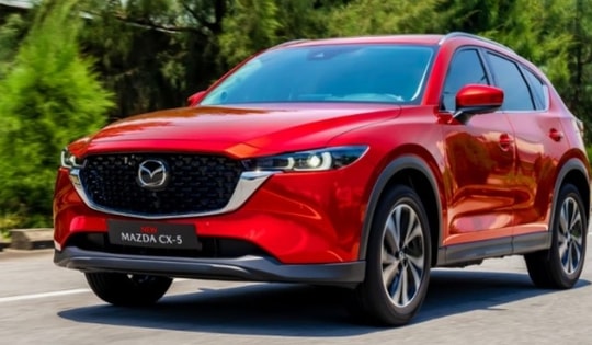 Xe gầm cao hạng C giá khoảng 900 triệu đồng dáng vừa sang trọng, vừa mạnh mẽ: Chọn Mazda CX-5 hay Hyundai Tucson?