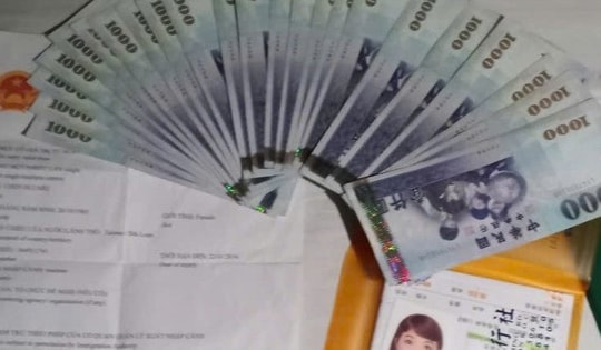 Hành khách nước ngoài bỏ quên nhiều ngoại tệ trên tàu Hà Nội – Lào Cai