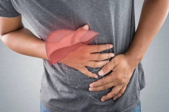 10 thực phẩm hại gan ngang bia rượu