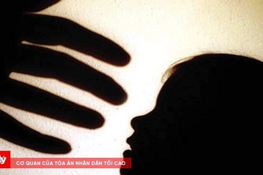 Tạm giữ giáo viên phụ trách Đội để làm rõ hành vi xâm hại nữ sinh