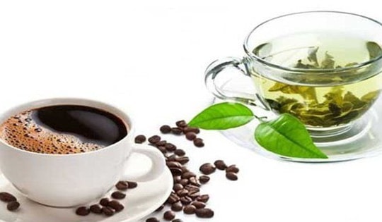 Nên uống nhiều trà hay cà phê để giảm nguy cơ đột quỵ?