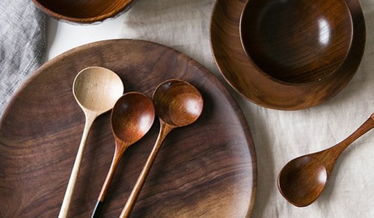 Lý do chị em nội trợ thích dùng vật liệu này làm dụng cụ nấu ăn mà không bị nhiễm khuẩn