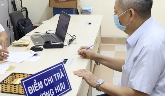 Tin sáng 12/10: Những thay đổi về chính sách tuổi nghỉ hưu và tỷ lệ hưởng lương hưu tác động tới nhiều người lao động; Lịch nghỉ Tết Dương lịch 2025