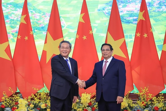 Thủ tướng Phạm Minh Chính chủ trì Lễ đón chính thức và hội đàm với Thủ tướng Trung Quốc Lý Cường