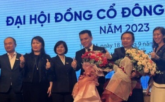 Cổ phiếu Eximbank bất ngờ bị bán tháo, điều gì đang xảy ra?