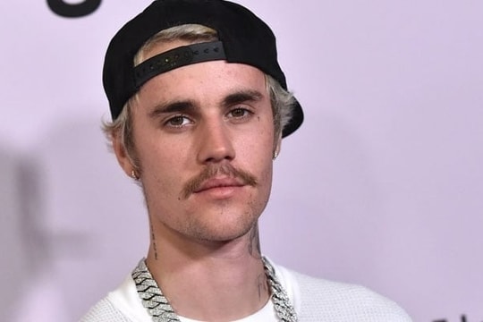 Justin Bieber đang tự cô lập mình