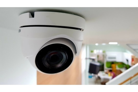 Dùng camera an ninh quay lén người khác rồi đăng lên mạng bị xử lý thế nào?