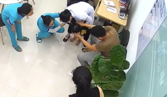 Nữ bác sĩ kịp thời cứu bé 5 tuổi thoát chết trong gang tấc