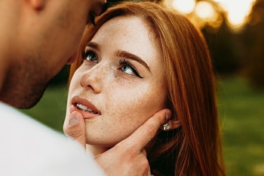 7 dấu hiệu cho thấy bạn đang ngoại tình tư tưởng