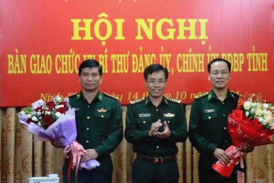 Bàn giao chức vụ Bí thư Đảng ủy, Chính ủy Bộ đội Biên phòng