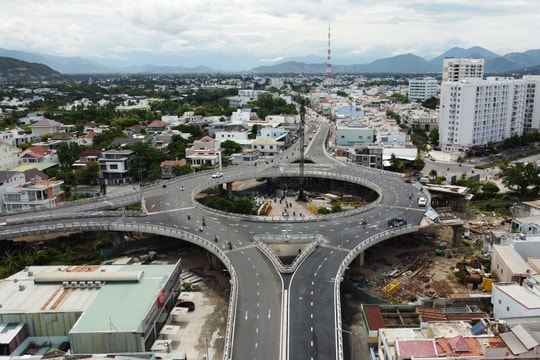 Tập đoàn Phúc Sơn có đại diện mới, tài khoản vẫn bị phong tỏa
