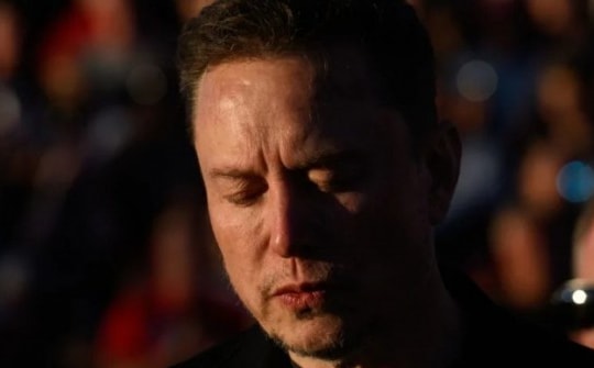 Hào hứng ra mắt taxi robot, tài sản của Elon Musk giảm chóng mặt