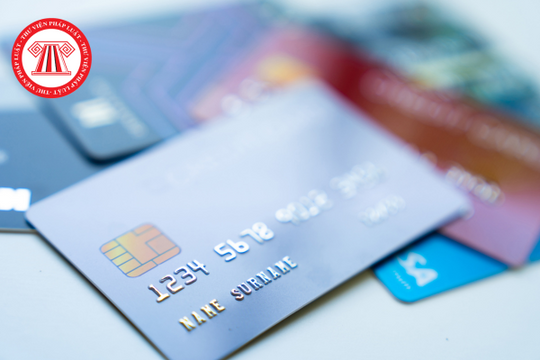 Con chưa đủ 15 tuổi bố mẹ đứng ra mở tài khoản ngân hàng, khi đủ tuổi thì con có thể đứng tên ngân hàng đó không?