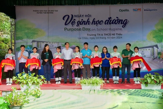 Hàng nghìn khách hàng đồng hành với Long Châu trong dự án "Vệ sinh học đường”