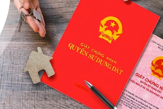 Từ 01/8/2024, có được tách sổ đỏ đối với đất tái định cư không?