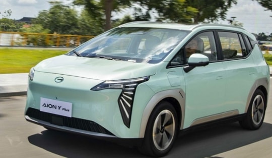 Xe gầm cao cỡ C giá cực hấp dẫn tại thị trường Việt Nam đẹp hơn Hyundai Tucson, Mazda CX-5