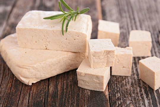 Người mắc bệnh gì không nên ăn nhiều đậu phụ?