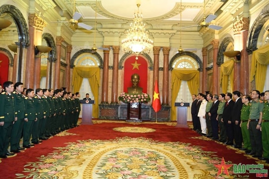 Tổng Bí thư, Chủ tịch nước Tô Lâm trao quyết định thăng quân hàm 3 Đại tướng, Thượng tướng