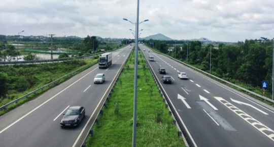 Cập nhật thời điểm thực hiện việc thu phí sử dụng đường bộ cao tốc