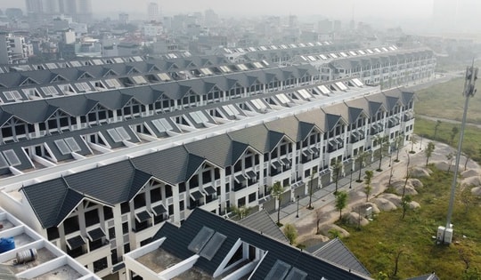 Giảm giá bán biệt thự, nhà liền kề đến 3 tỷ đồng vẫn 'ế dài'