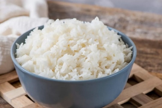 Ăn cơm nguội hâm lại có gây ung thư?