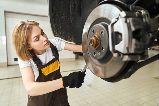 Dấu hiệu nhận biết bầu trợ lực phanh có vấn đề