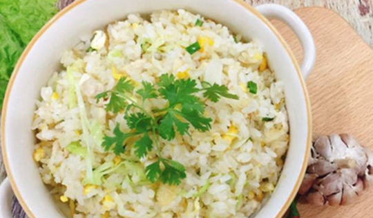 Cách làm cơm chiên cá mặn ăn là ghiền