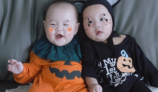 Hình ảnh Halloween cưng xỉu của cặp song sinh nhà Phương Oanh
