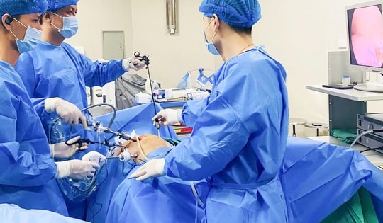 Người đàn ông ở Phú Thọ phát hiện ung thư đại tràng nhờ một việc mà rất người Việt bỏ qua