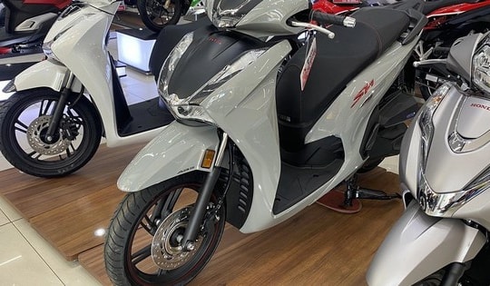 Giá xe SH mới nhất giảm 'sập sàn', rẻ chưa từng thấy, khách Việt bất ngờ vì giá rẻ như xe tầm trung