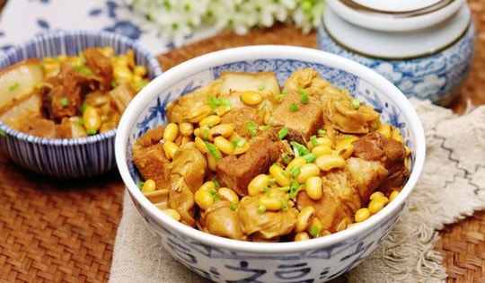 Phụ nữ dùng 4 nguyên liệu này nấu ăn đều đặn 2 lần/tuần để bảo vệ gan, chống lão hóa đồng thời giúp làn da mịn màng trắng sáng