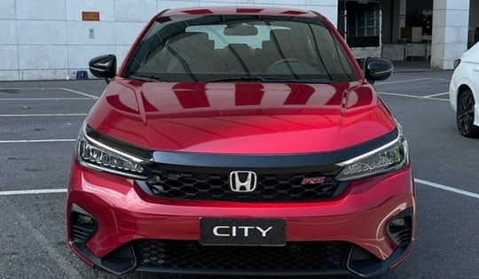 Giá lăn bánh Honda City mới nhất rẻ bất ngờ vì ưu đãi khủng, Toyota Vios và Hyundai Accent lo bị 'áp đảo' doanh số