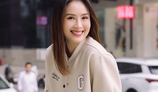 Hồng Diễm ấn tượng với phong cách dạo phố mùa đông