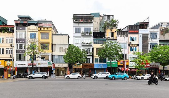 Đặt cọc trước 3 tháng vẫn bị chủ nhà 'lật kèo' đòi tăng giá 1 tỷ đồng