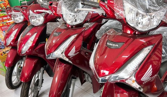 Giá xe Future 125 FI 2024 mới nhất rẻ kỷ lục, Wave Alpha và RSX 'chịu thua' doanh số