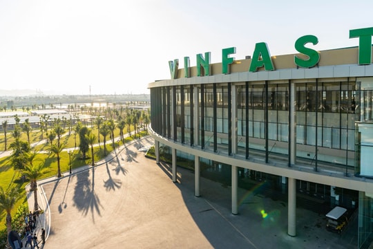 VinFast nhận hỗ trợ từ Vingroup và ông Phạm Nhật Vượng nhằm dự phòng nguồn vốn