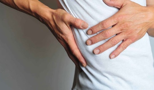 Đau bụng, vàng da cảnh giác với tắc mật