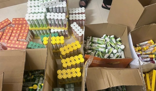 Công ty Cổ phần dược phẩm DHT Pharmacy có dấu hiệu sản xuất thực phẩm, viên sủi giả