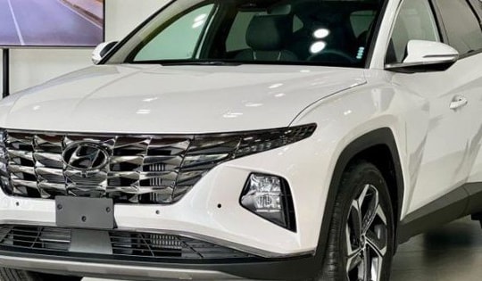 Giá lăn bánh Hyundai Tucson mới nhất đang giảm 'sốc', Honda CR-V và Mazda CX-5 lo lắng bị lấn át doanh số