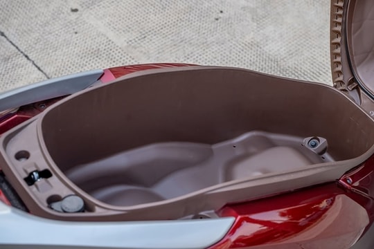 Mẹo giúp tận dụng tối đa không gian cốp xe máy