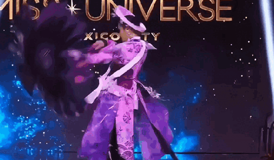 Kỳ Duyên 'bung lụa' cực ấn tượng tại bán kết Miss Universe