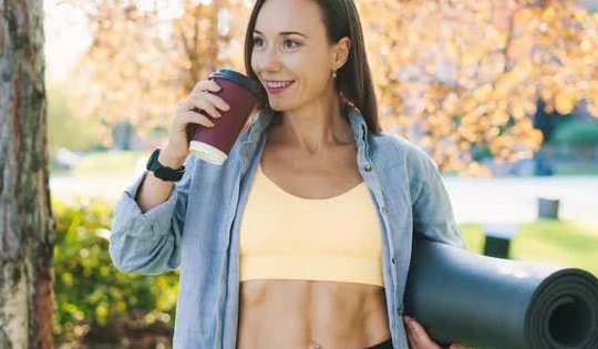 Uống cà phê trước khi tập thể dục: Lợi ích và nhược điểm
