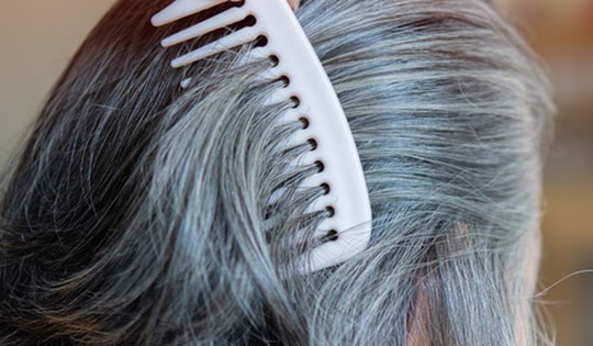 Tóc bạc sớm là do thiếu 6 chất dưới đây, ăn gì giúp cải thiện tóc bạc sớm?